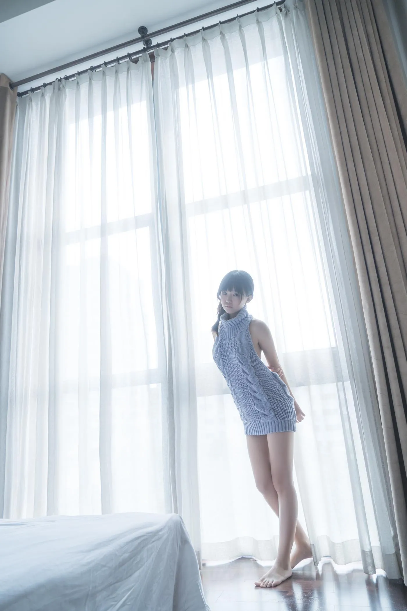 御子Yumiko – NO.02 漏背毛衣 [10P]插图7